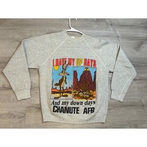 Artex‎ Wile E. Coyote Sweatshirt Chanute AFB Graphic Crewneck Vintage M